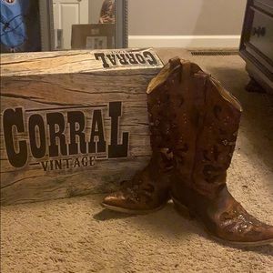Corral women’s cowgirl boots